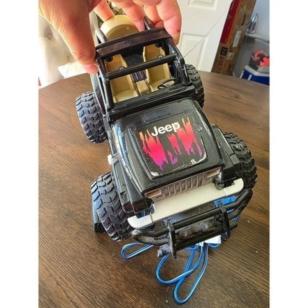 Vintage NIKKO Jeep Wrangler RC Includes Original Remote & Battery‎ Good Shape